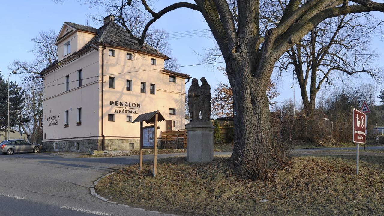 Penzion "U Nadrazi" Horšovský Týn 外观 照片